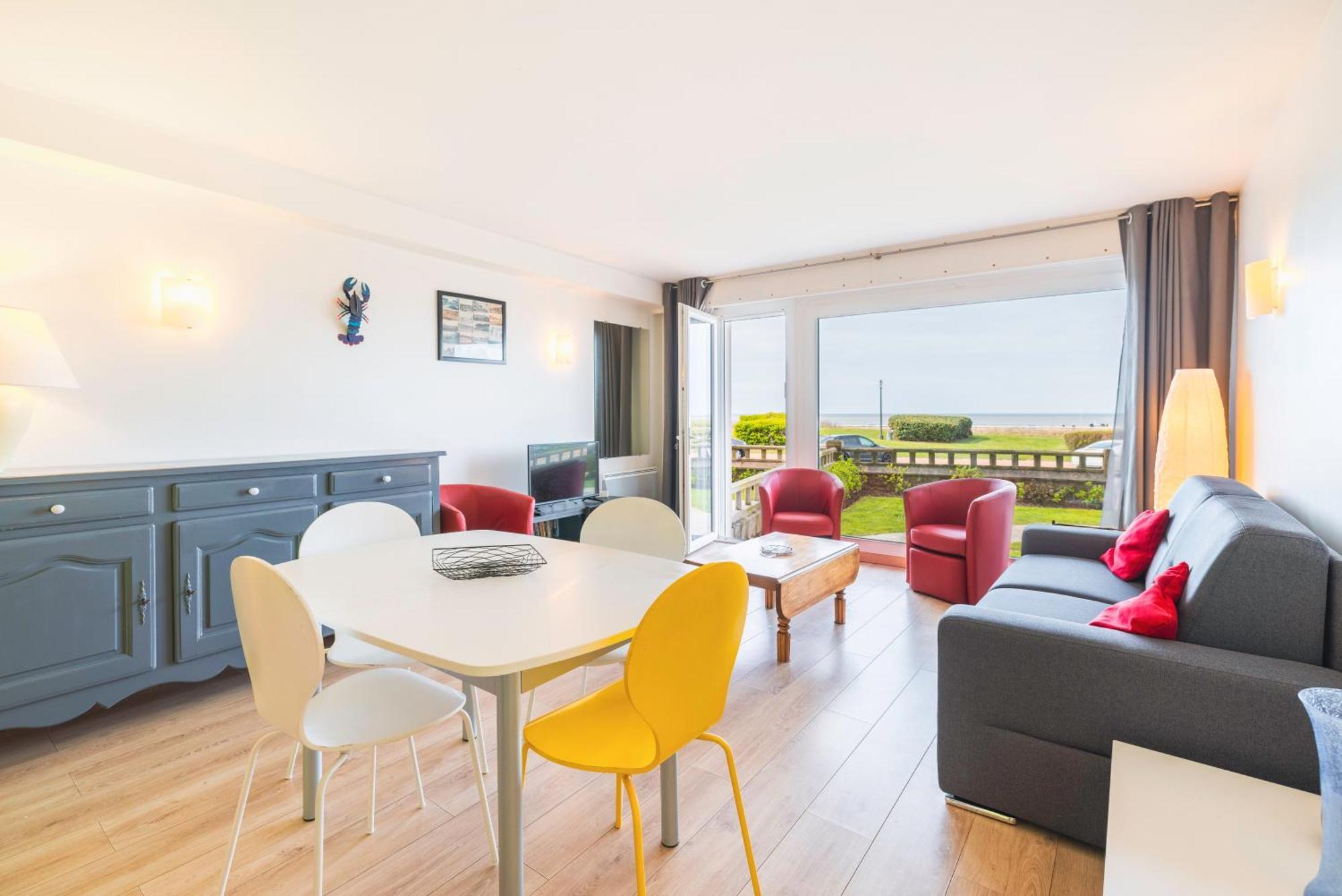 Apartment Spacieux Pour 6, Front De Mer, Centre *