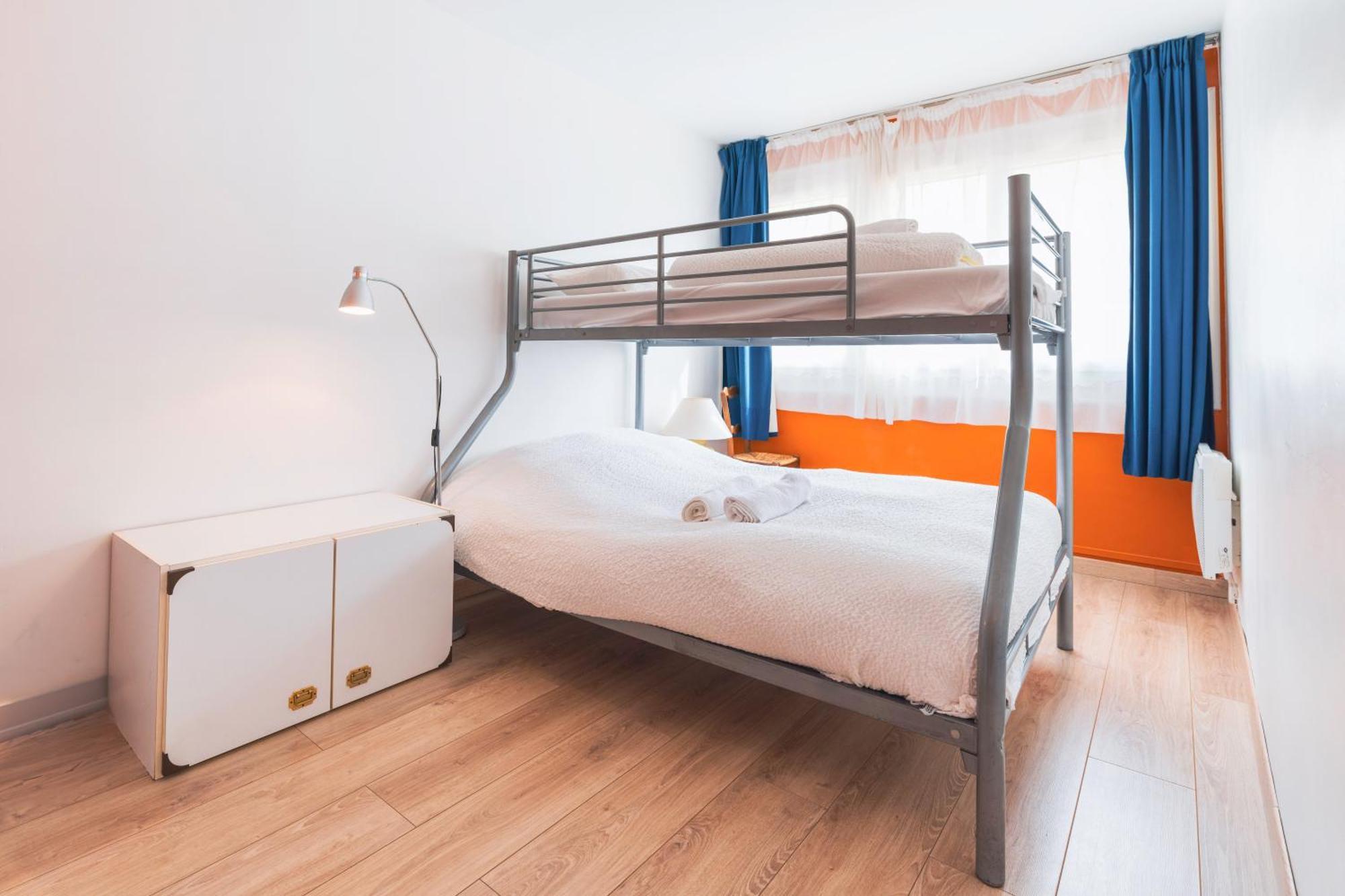 Spacieux Pour 6, Front De Mer, Centre Apartment